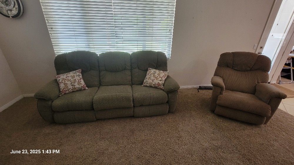 La Z Boy Reclining Couch & Chair