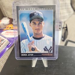 Derek Jeter 1993 1st Round Draft Pick  Pinnacle New york Yankees  Baseball Rookie Card