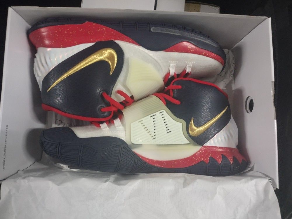 Nike Kyrie VI Men's Size 12.5