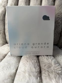 Ariana Grande  Cloud Aurora Eau de Parfum