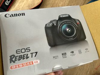 Canon EOS REBEL T7