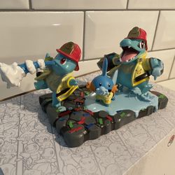 Squirtle Cooling Down the Crowd Parade Statue *BRAND NEW MINT* 25th Anniversary Pokemon Mudkip Totodile Pokémon Figure