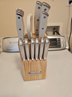 Kitchen knife set