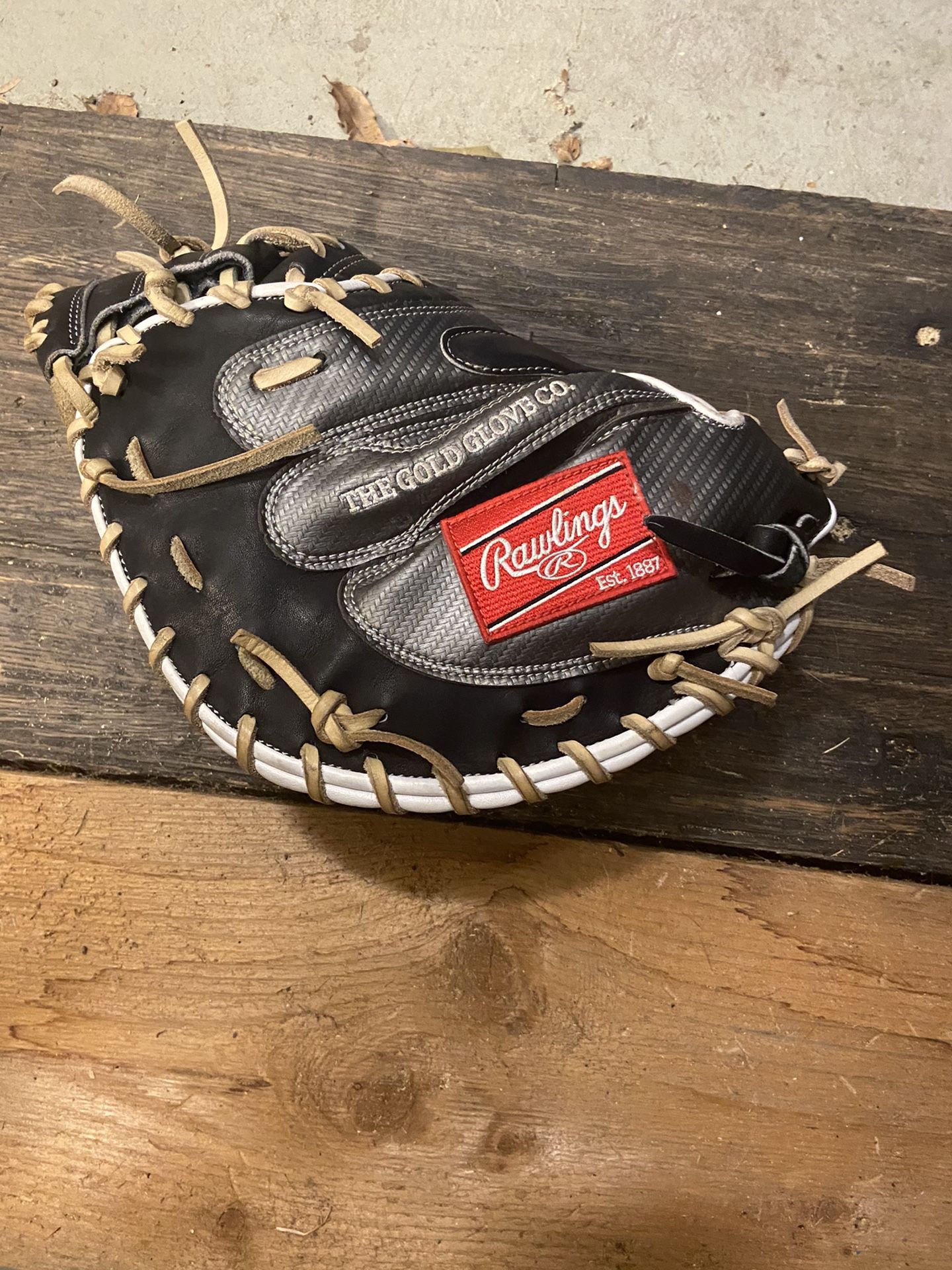 Rawling Heart Of The Hide Gold Glove