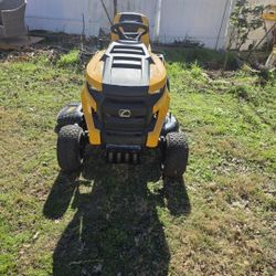 cub cadet xt1 enduro lt 42 inch gas riding mower 547cc