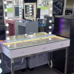 ✅️✅️Vanity Desk Pro - 3 Storage Drawers✅️ + Mirror with RGB and Bluetooth Speaker✅️✅️✅️