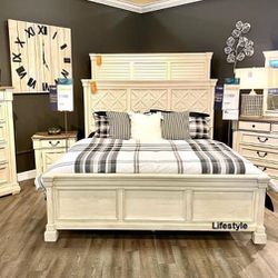 Bolanburg Two-Tone Panel Bedroom Set 📌 İn Stock,  Fast Delivery 