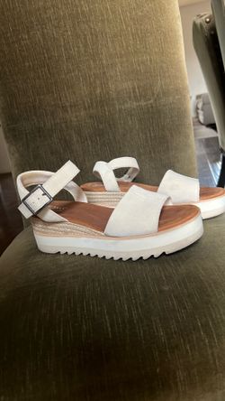 Tom’s Diana Wedge Sandal