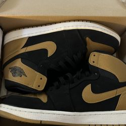 Air Jordan 1 Retro High 