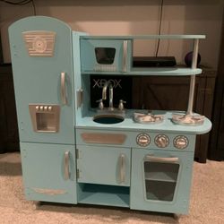 Kidkraft Play Kitchen