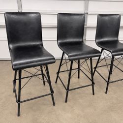 Set of 3 Black Bar Stools 