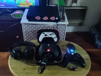 Xbox One X Bundle (💲 NEGOTIABLE) – 2 Controllers, 4 Games, Headset + Mouse