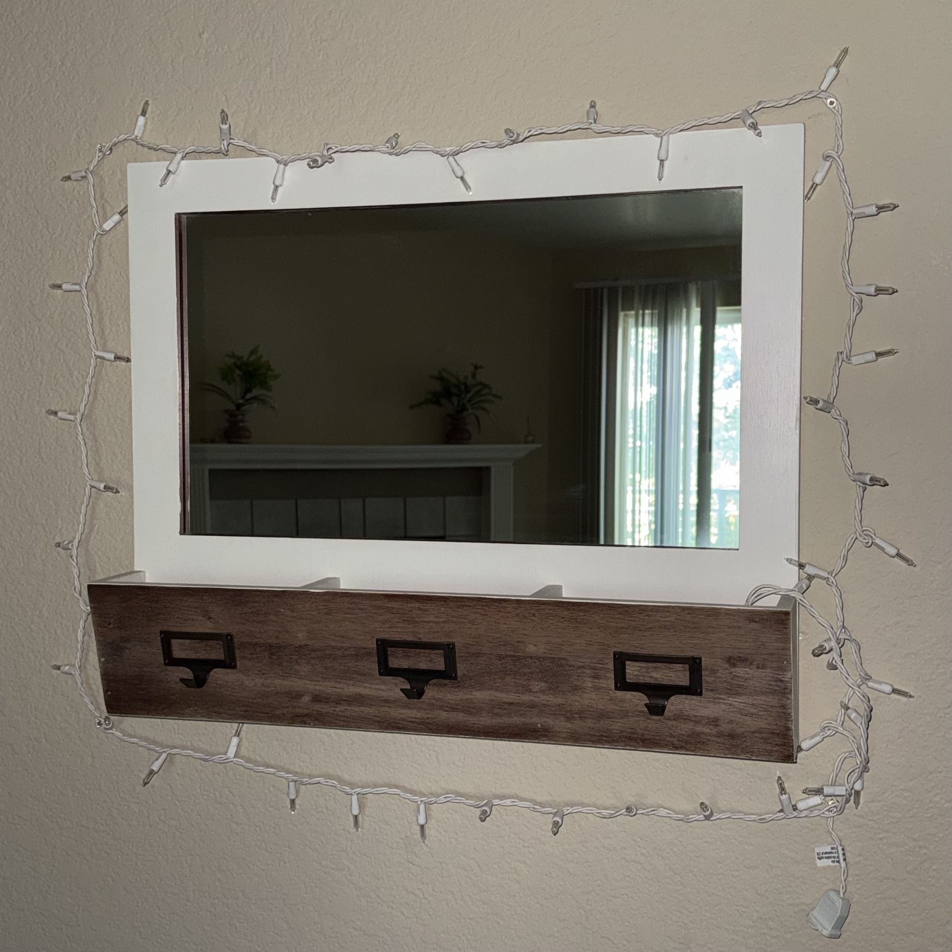 Hanging Mirror Mail Organizer
