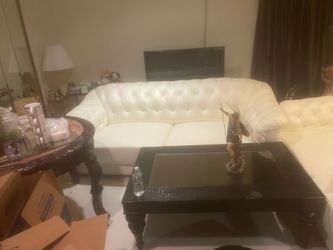 White couch set