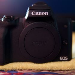 Canon Eos M50