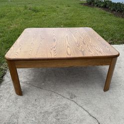 Oak Coffee Table In Great Shape