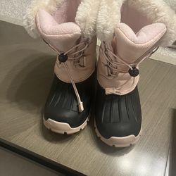 Girls size 3.5 ski boots worn for 1 week