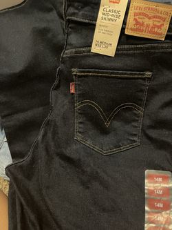 Women’s Levi’s 