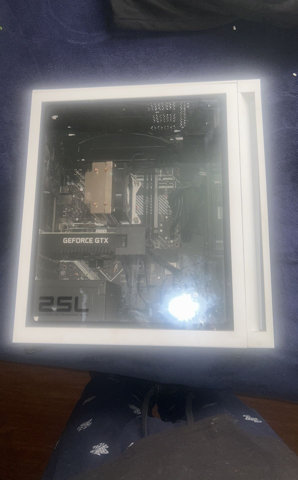 Omen Pc (used) Paid 800 For It Looking For At Least 650 No Lower Then 600