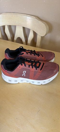 On cloud women’s shoes size 10 brand new