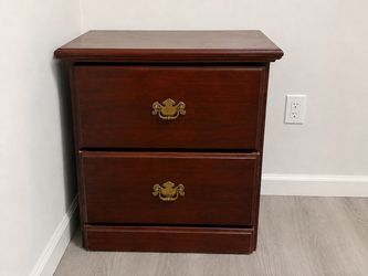 Wooden 2-Drawer Nightstand / Bedside Table