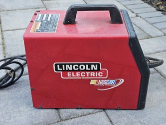 Lincoln Electric Pro-MIG 135 Wire Feed Welder