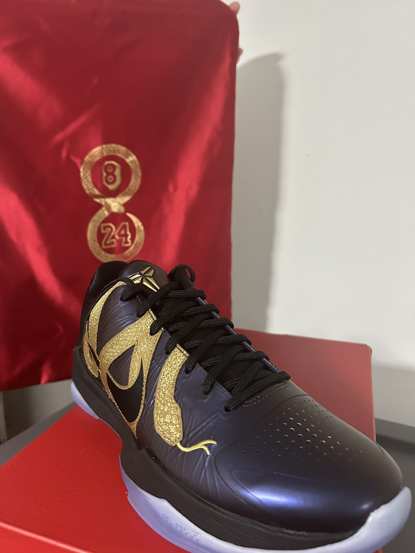 KOBE Snakes Limited Edition
