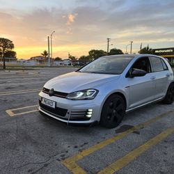 2016 Volkswagen Golf GTI