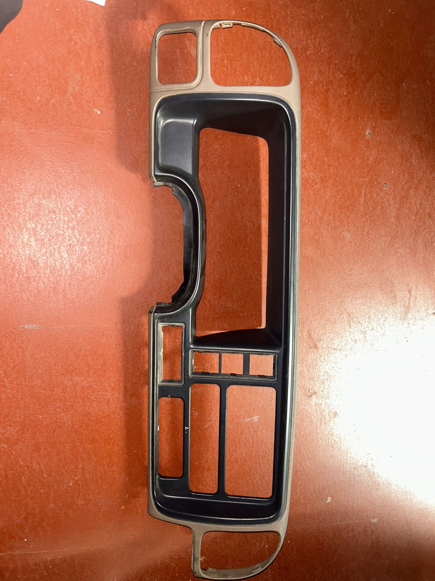 95-00 GMC/Chevy Cluster Trim Tan