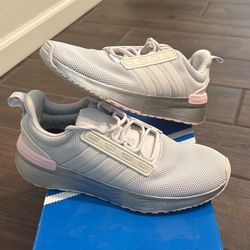 Adidas cloud foam Super Women’s Size 9