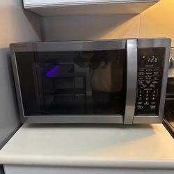 Microwave- Sharp Carousel