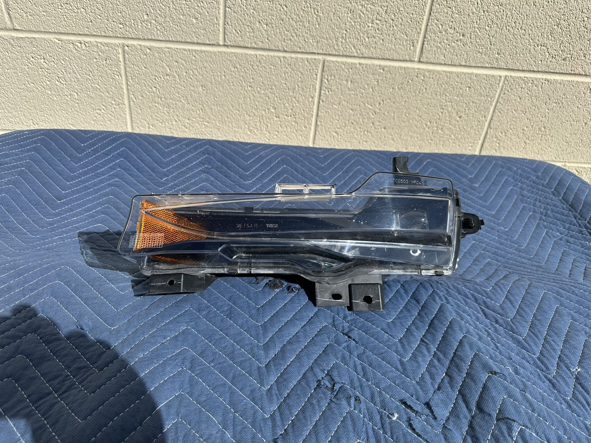 Tesla Model 3 Y Fog Light 2017-2024, Tesla Model 3 Y Turn Signal, Driver Side turn signal