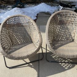 Very beautiful 2 Eggs patio chairs