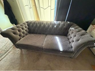 Come get this sofa. I just put it outside on 38th & Rockefeller behind funko field. Please do not take my tarp though!