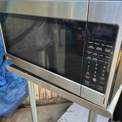 LG Microwave 