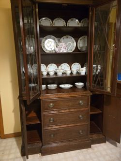 Vintage Henkel Harris Mahogany China Hutch & 67-Pc Harmony House "Wembley" Fine China Set - Local Pickup