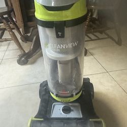 Almost New Bissell Turbo Eraser Pet SWIVEL Cleaner Vacuum.