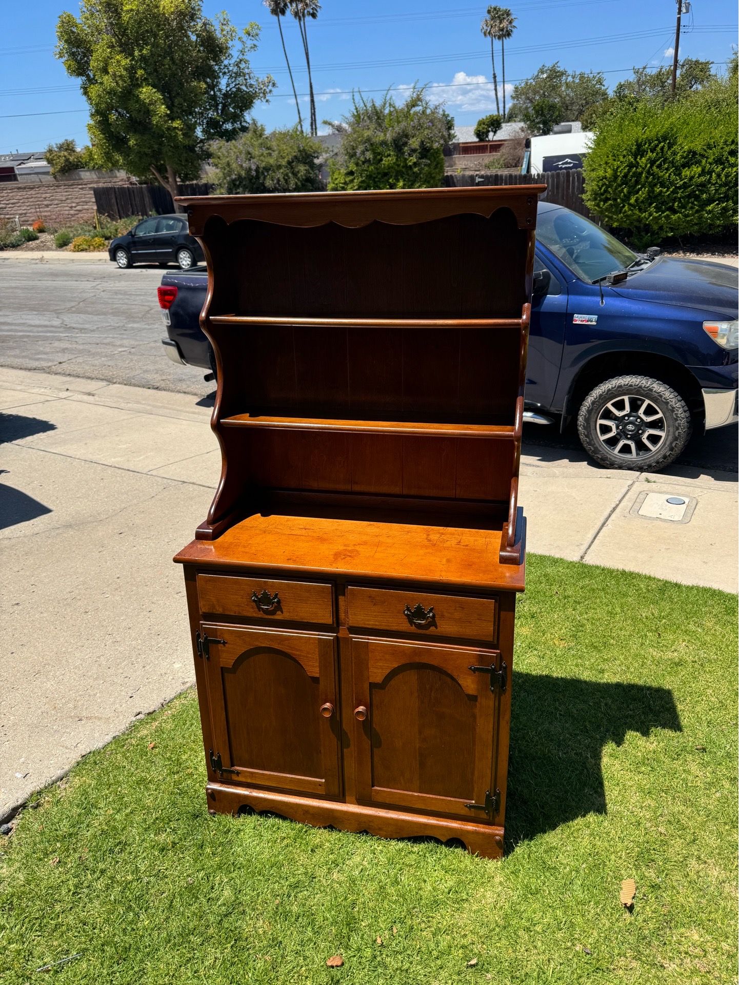 China/ hutch