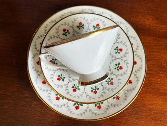 Vintage Winterling Roslau Bavaria Tea Cup, Saucer, And Dessert Plate Thumbnail