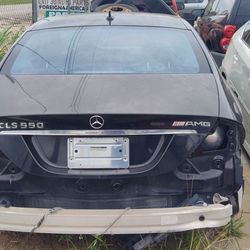 Auto parts 2009 Mercedes CLS550