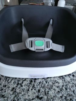 Booster seat by Inenuity