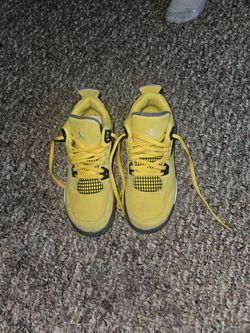 Jordan 4s