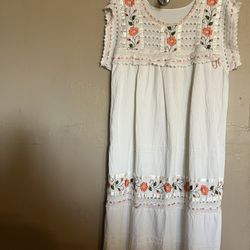 Vestido Estilo Mexicano Size L $25
