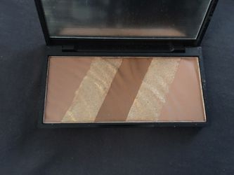 Bronzer