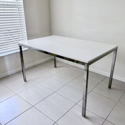 Table chrome plated/high gloss white