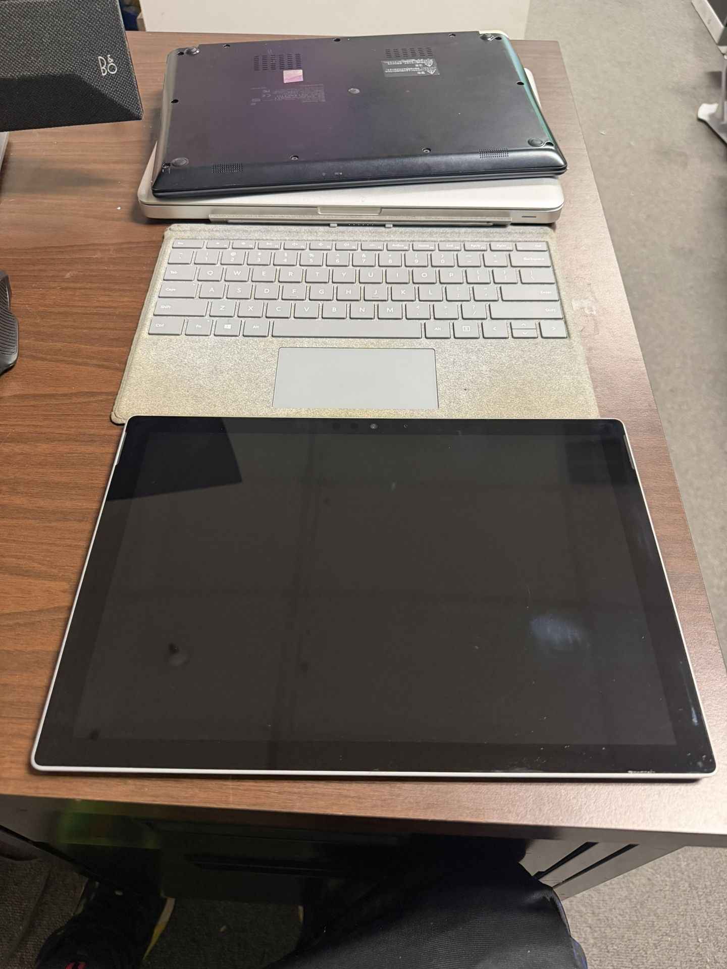 MICROSOFT SURFACE PRO TOUCHSCREEN LAPTOP TABLET WINDOWS 11 PRO WITH CHARGER