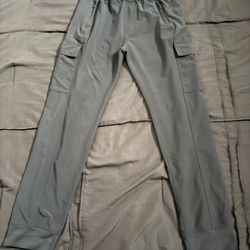 ABERCROMBIE KIDS CARGO JOGGERS (SIZE 13/14)