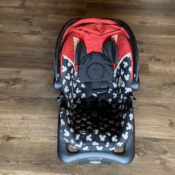  Safety 1st - Mickey Mouse Infant Car Seat