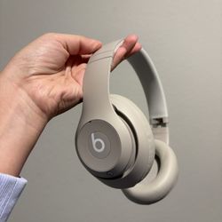 Beats Studio Pro