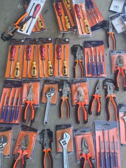 Kingman Hand Tool Lot – Screwdrivers, Pliers & Wrenches